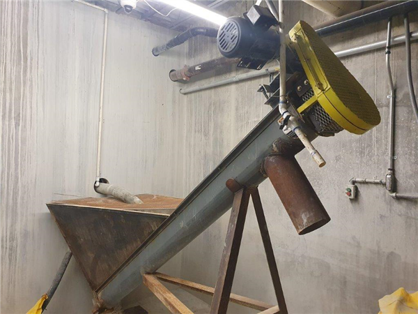 6" Dia X 10' L. Screw Feeder)